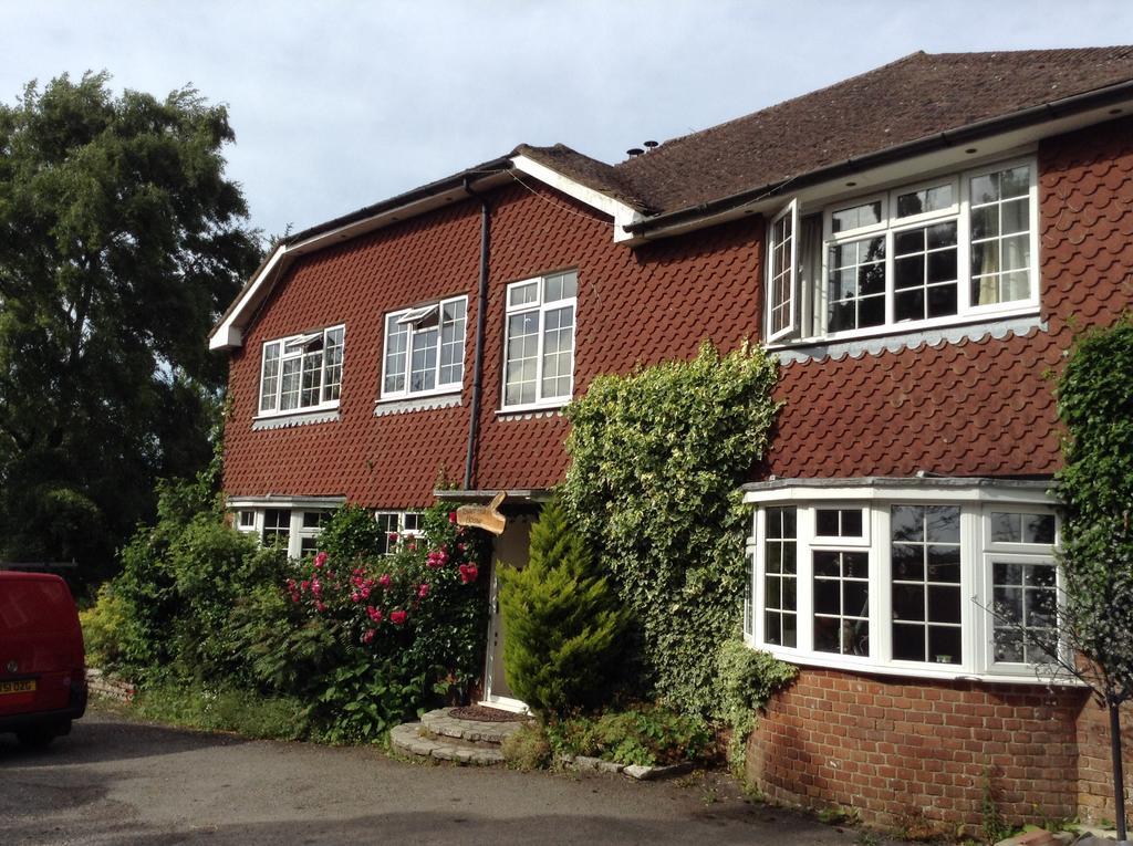 Tower Hill House Basingstoke Hotel Eksteriør billede